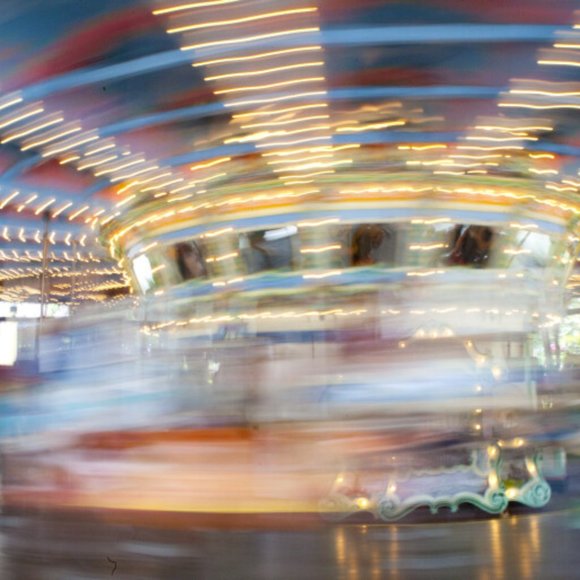 Meet your Poshers, Pamela & Wendy - Picture 1 of 1